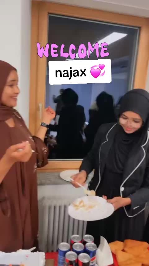 @Kati Shire 🇸🇴🇨🇭👑