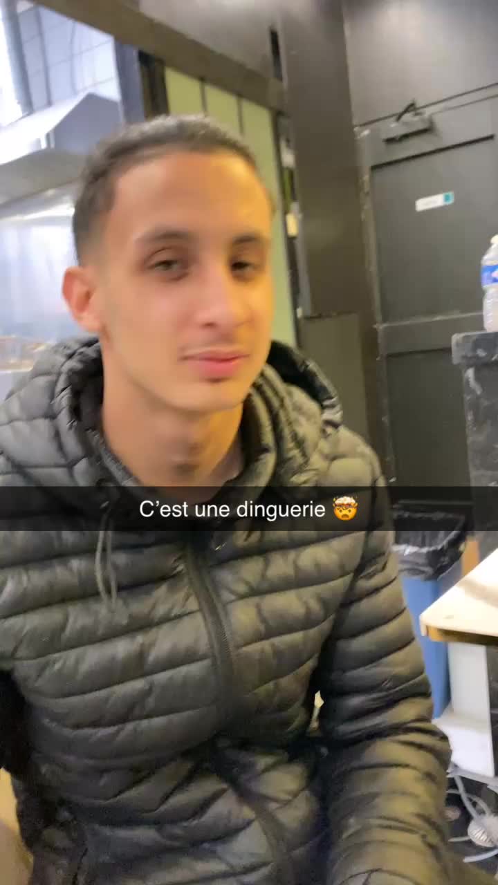 @six_doigtofficiel