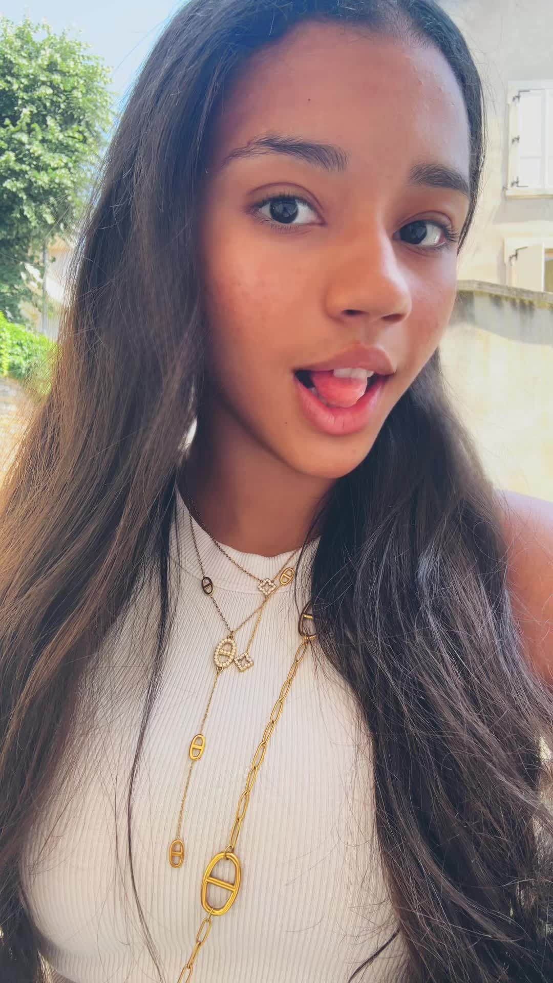 @𝓁𝒾𝓁𝒾𝑒