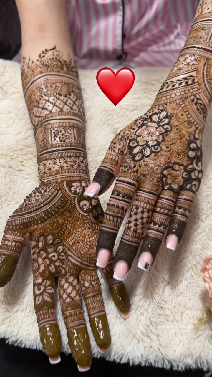 @Fiza Mehndi