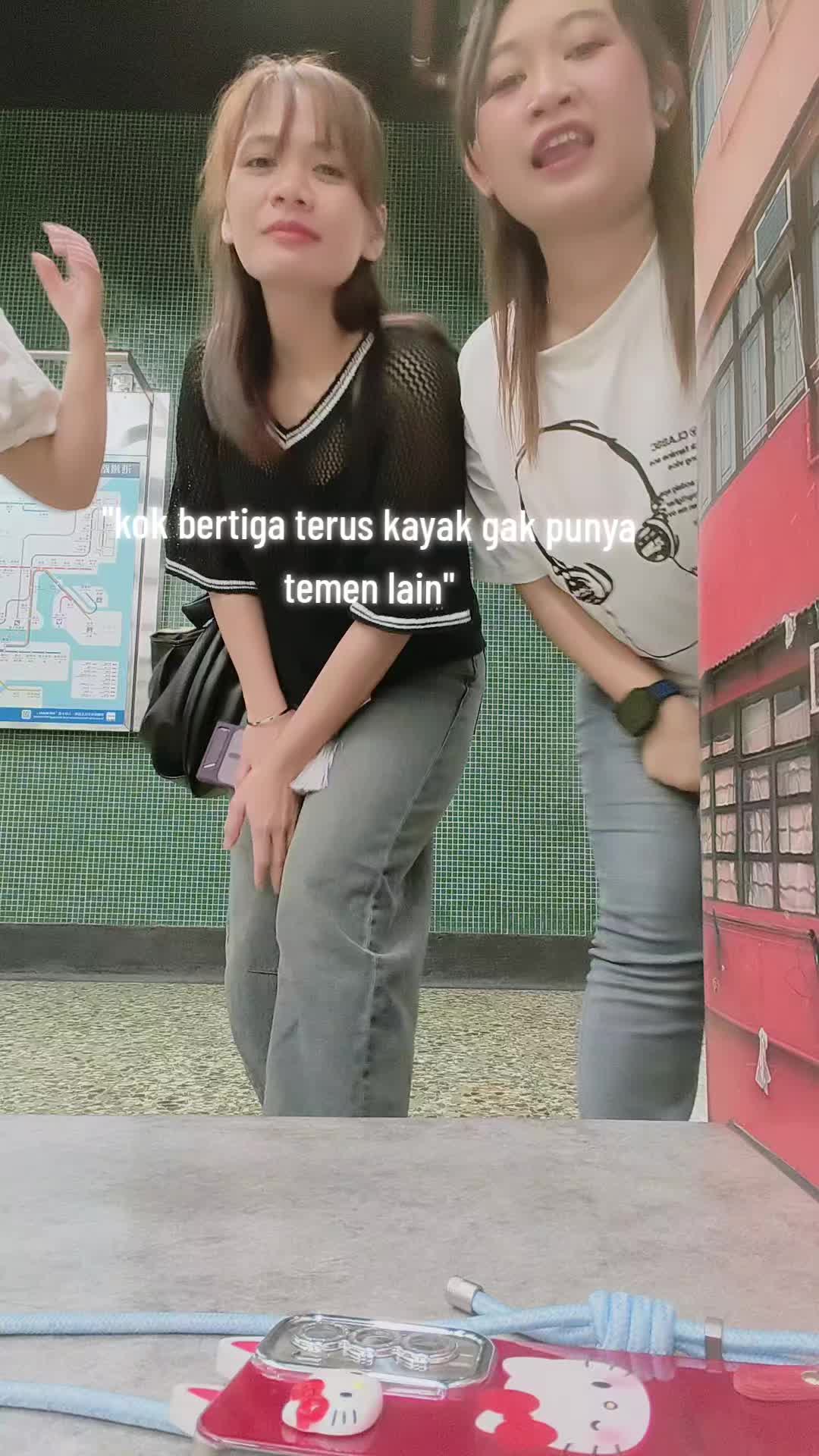 @DEE🐝