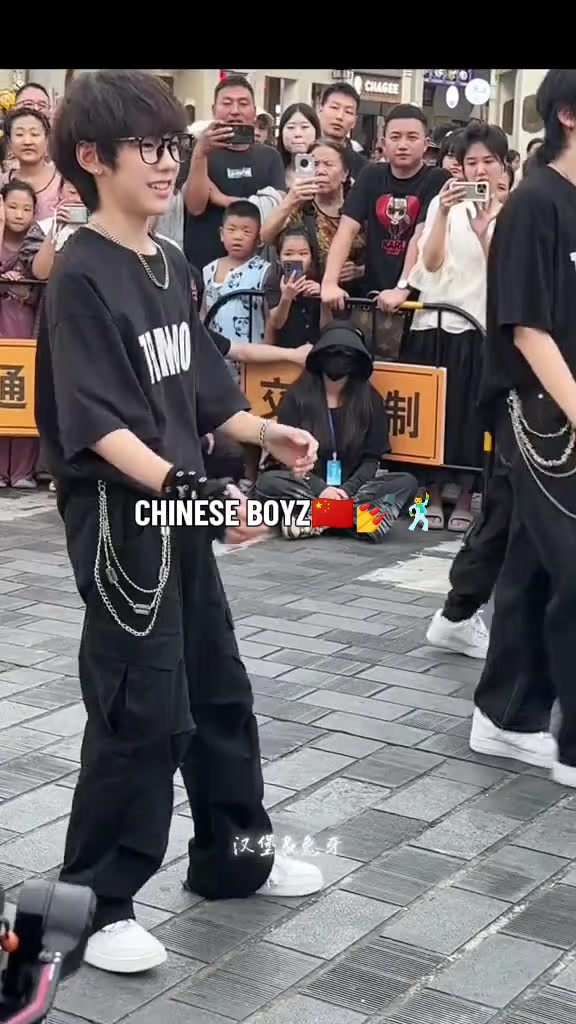 @K.