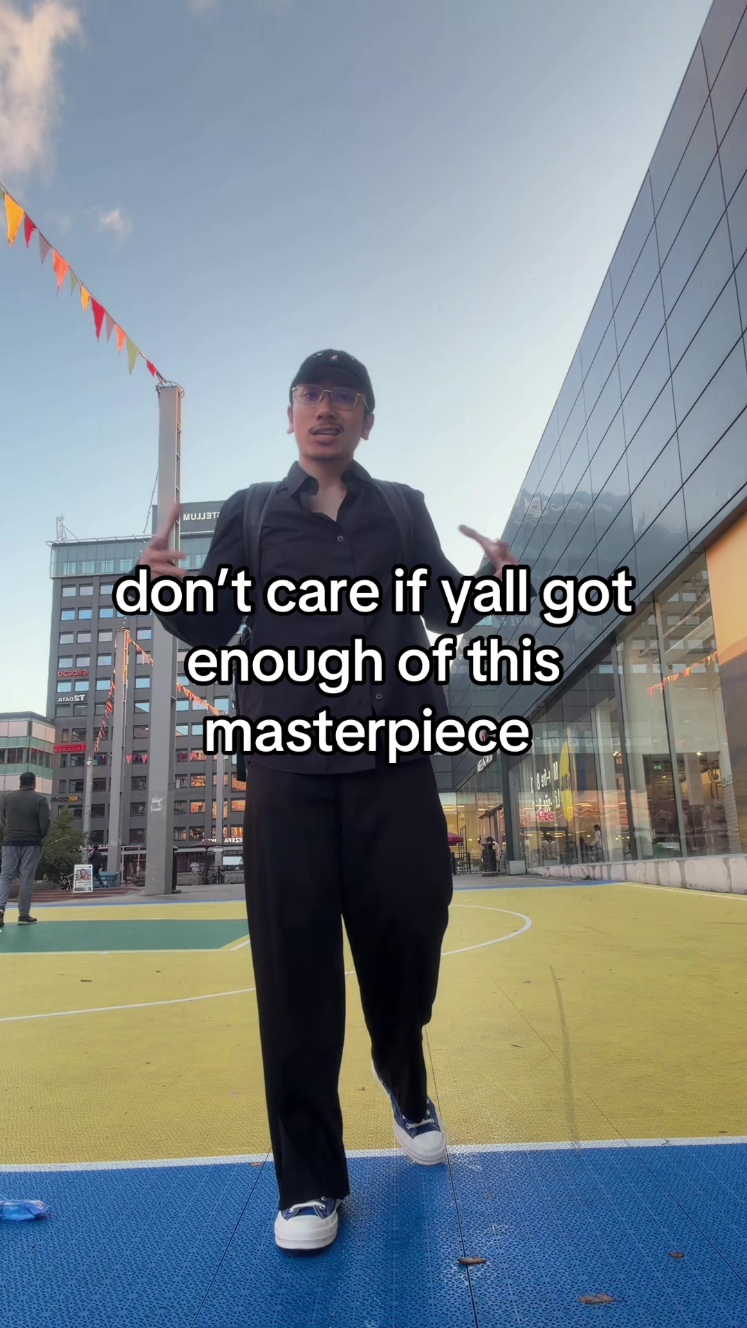 @roy hoang