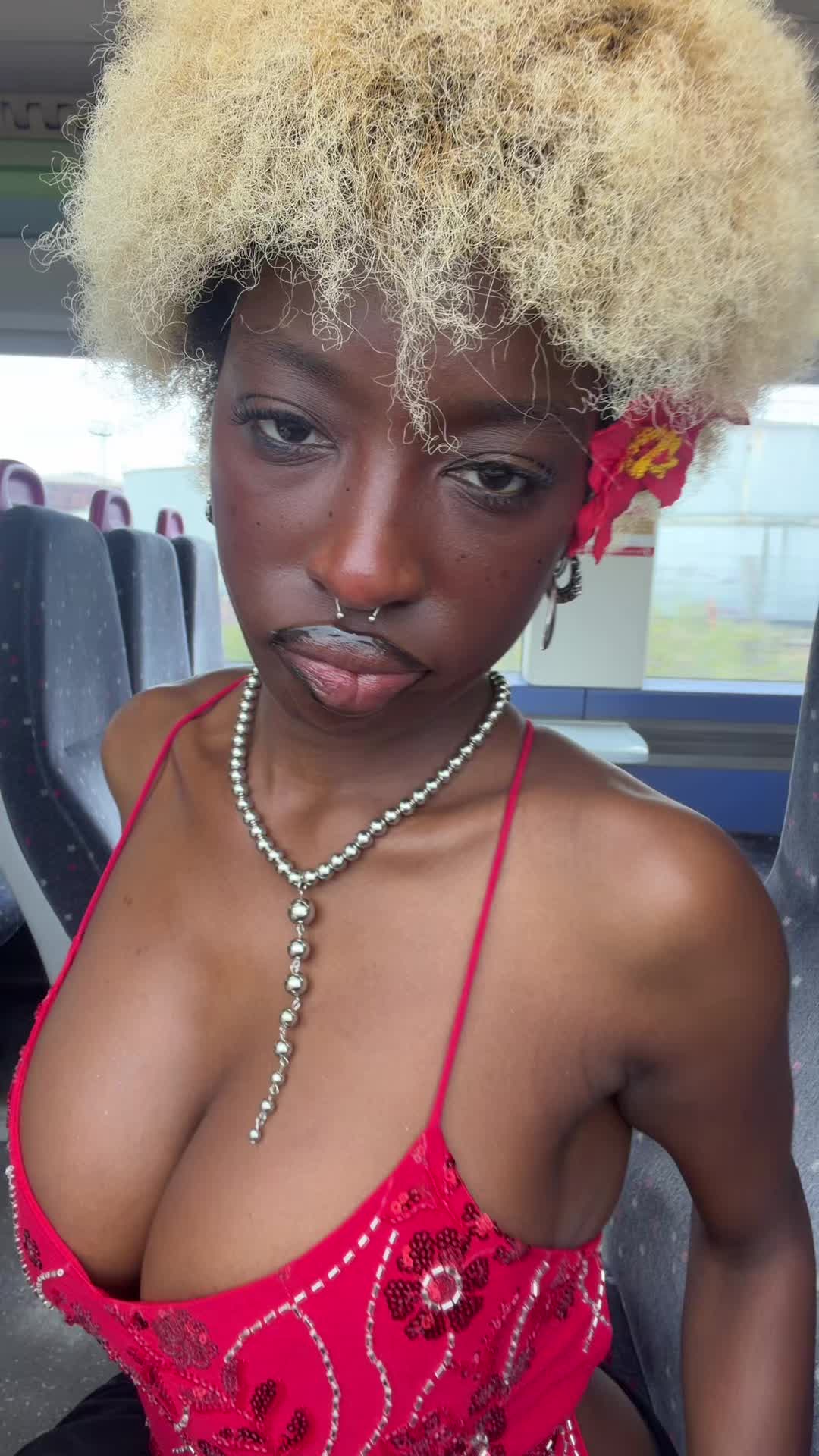 @aliya🧝🏾♀️