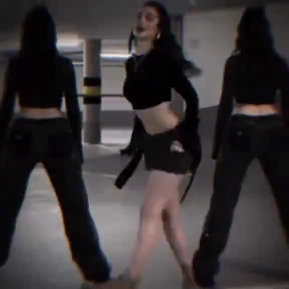 @𝓗𝓸𝓽 𝓓𝓪𝓷𝓬𝓮 💃