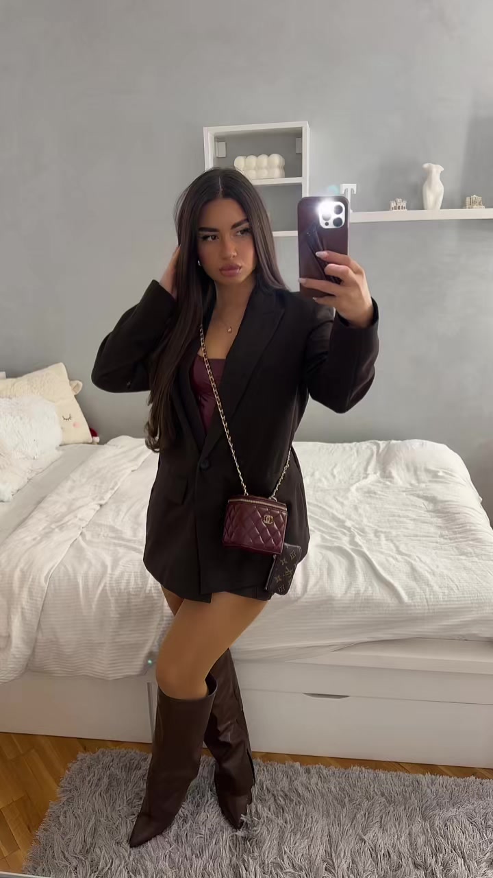 @𝐓𝐁