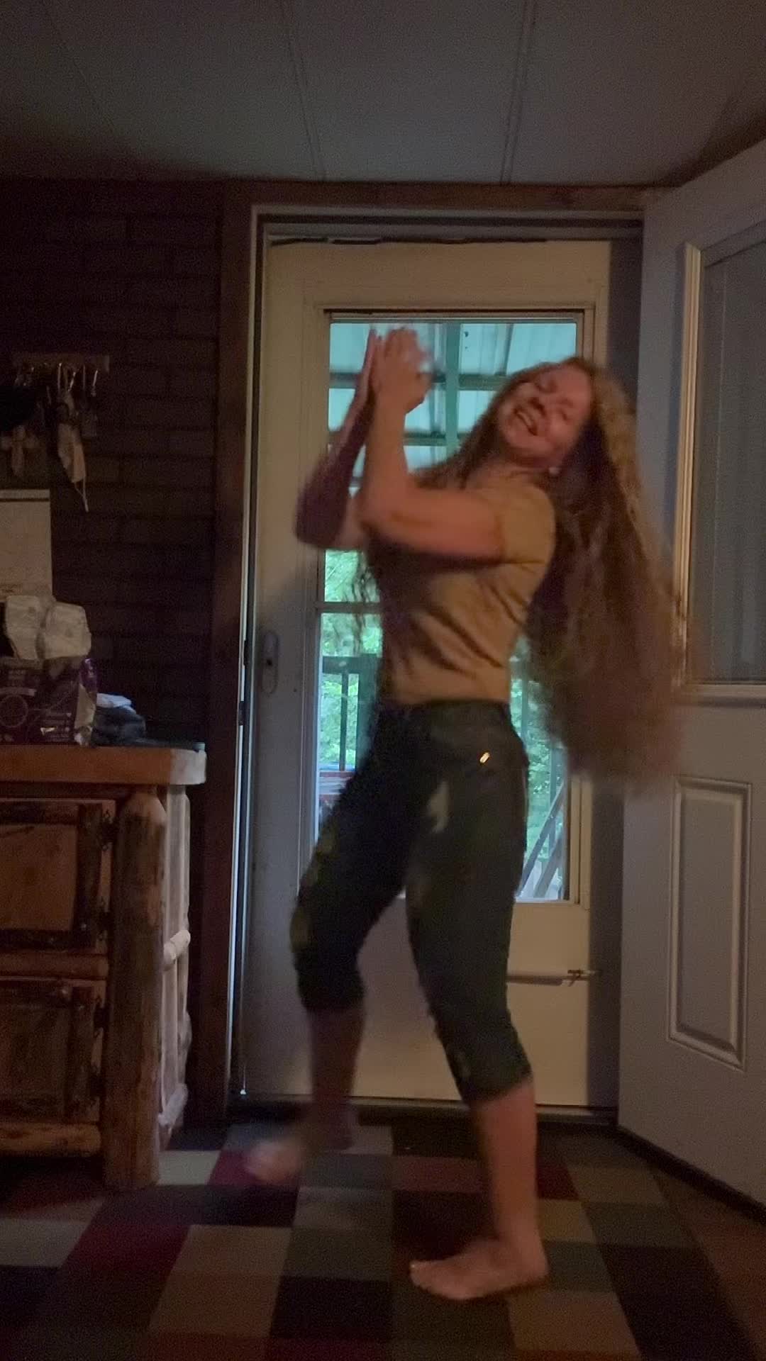 @Gg