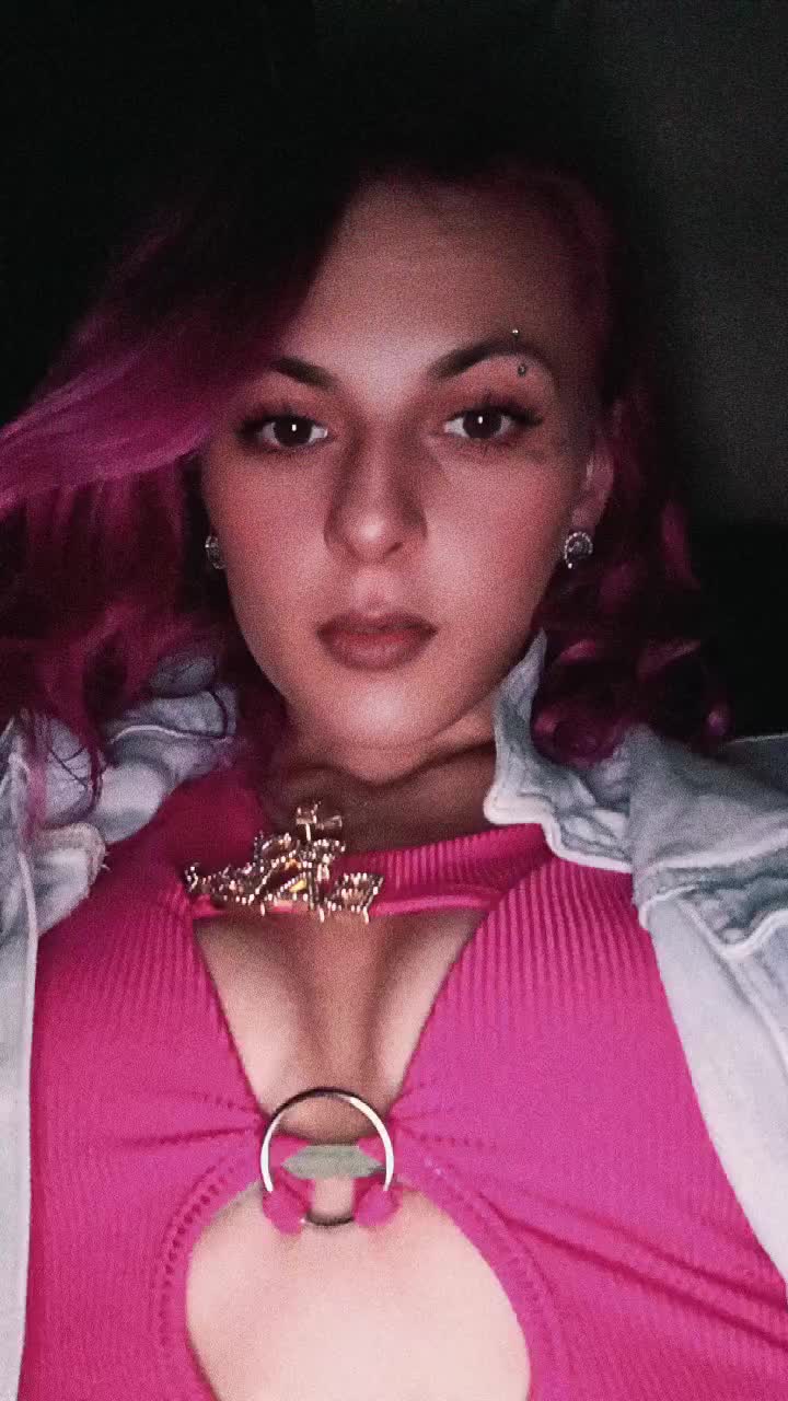 @hisqueen