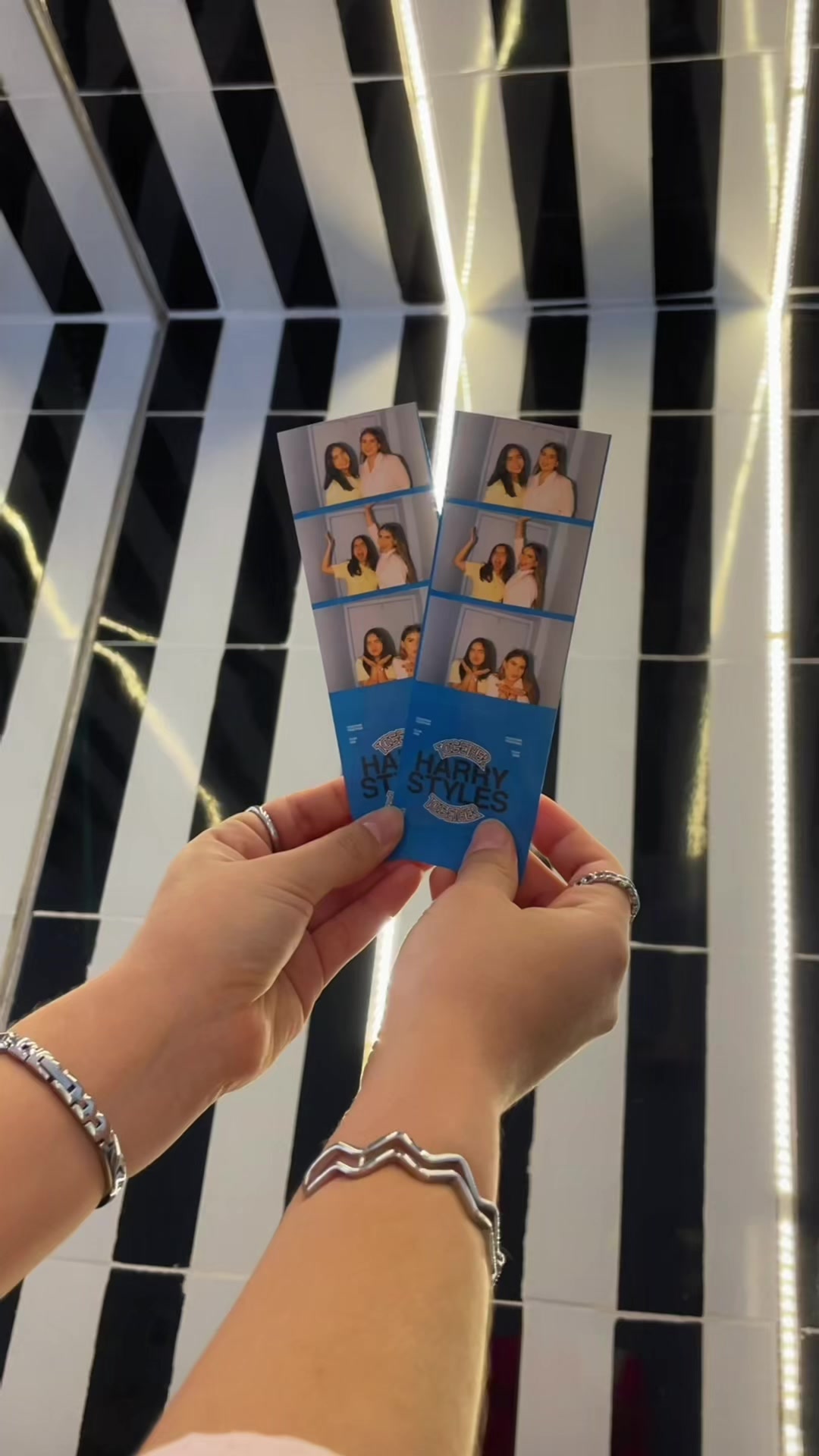 @𝙎𝘼𝙍𝘼𝙃☻✰