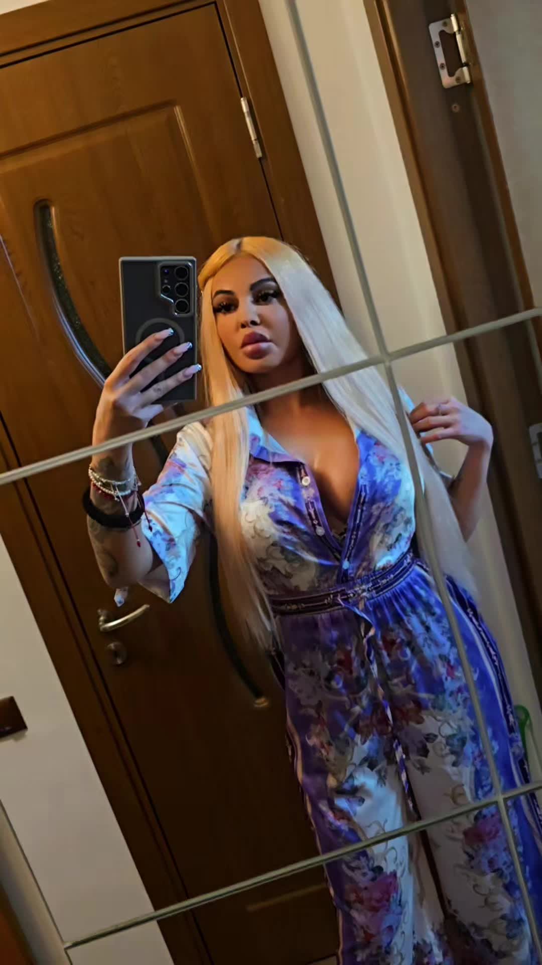 @Blonda97
