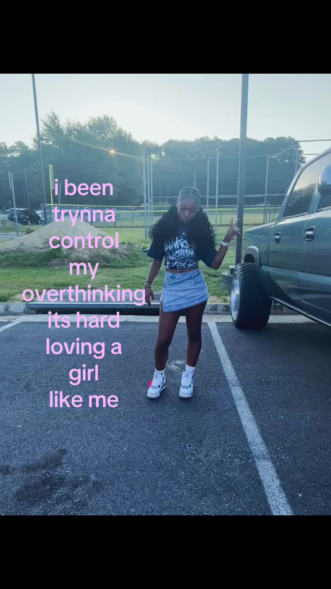 @ᥫ᭡