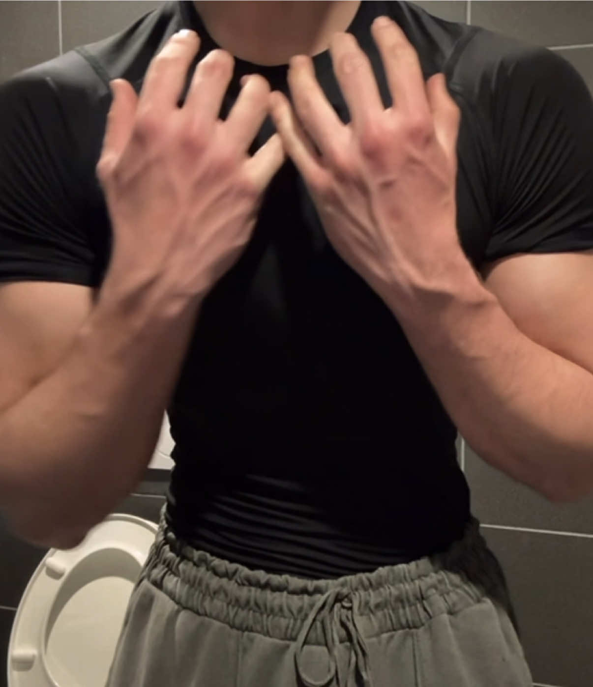 @𝐀𝐧𝐝𝐫𝐞𝐚 ✮