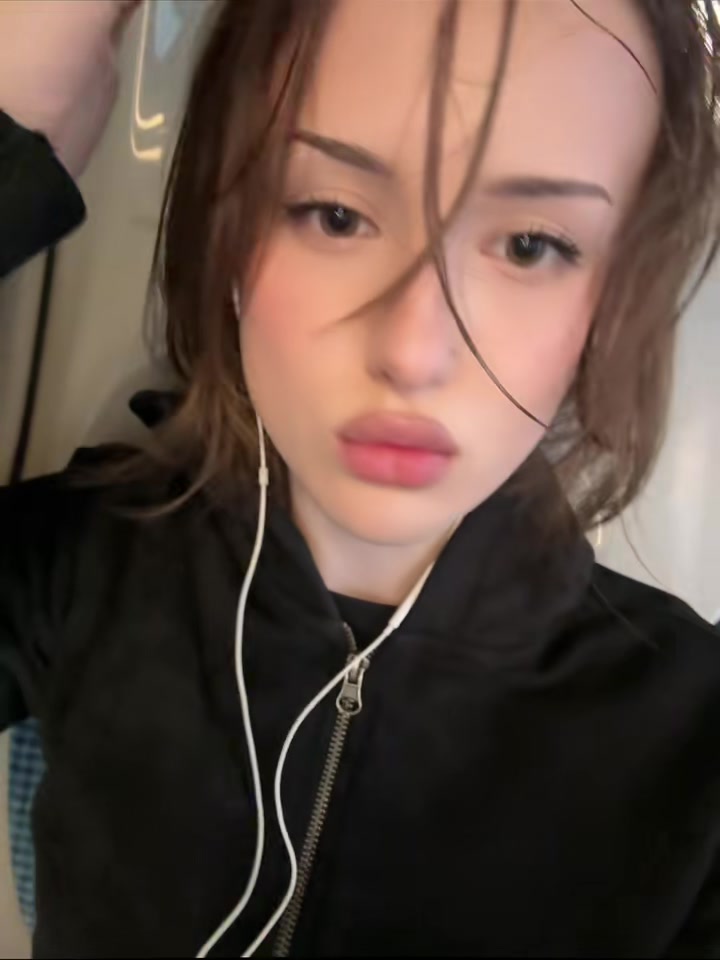 @˙⋆✮