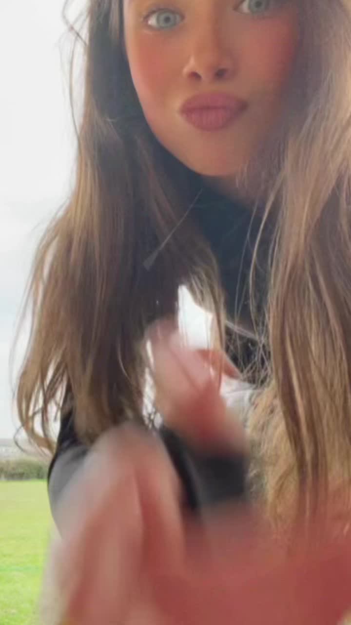 @Carys15