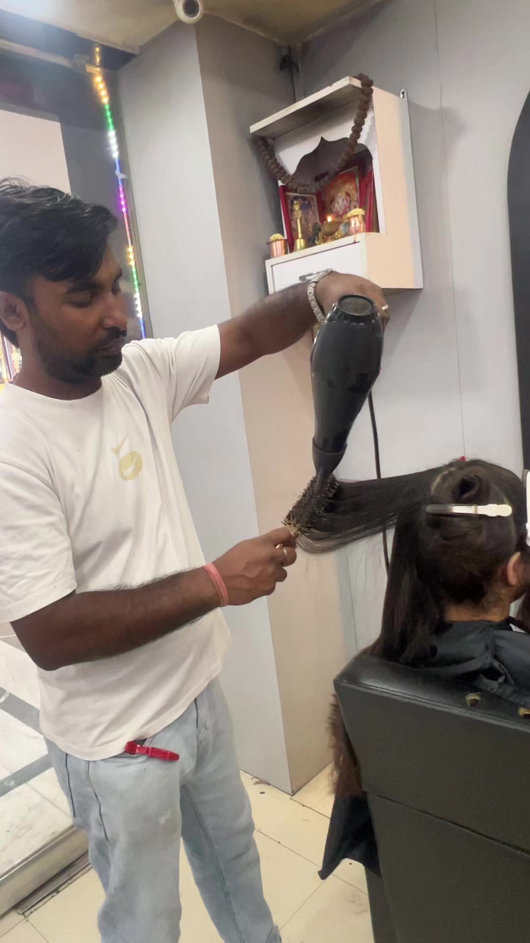 @vipinhairstudioandbeauty