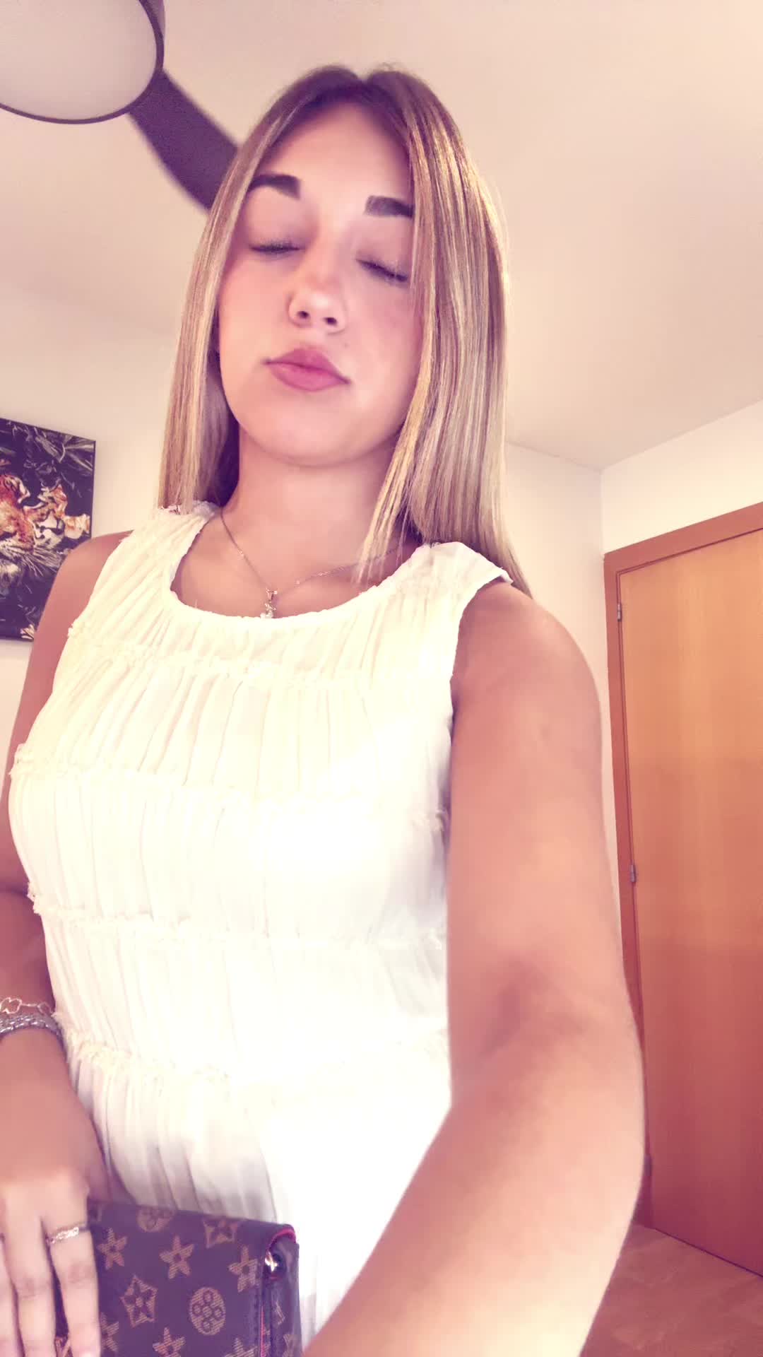 @xeeniiaaaa