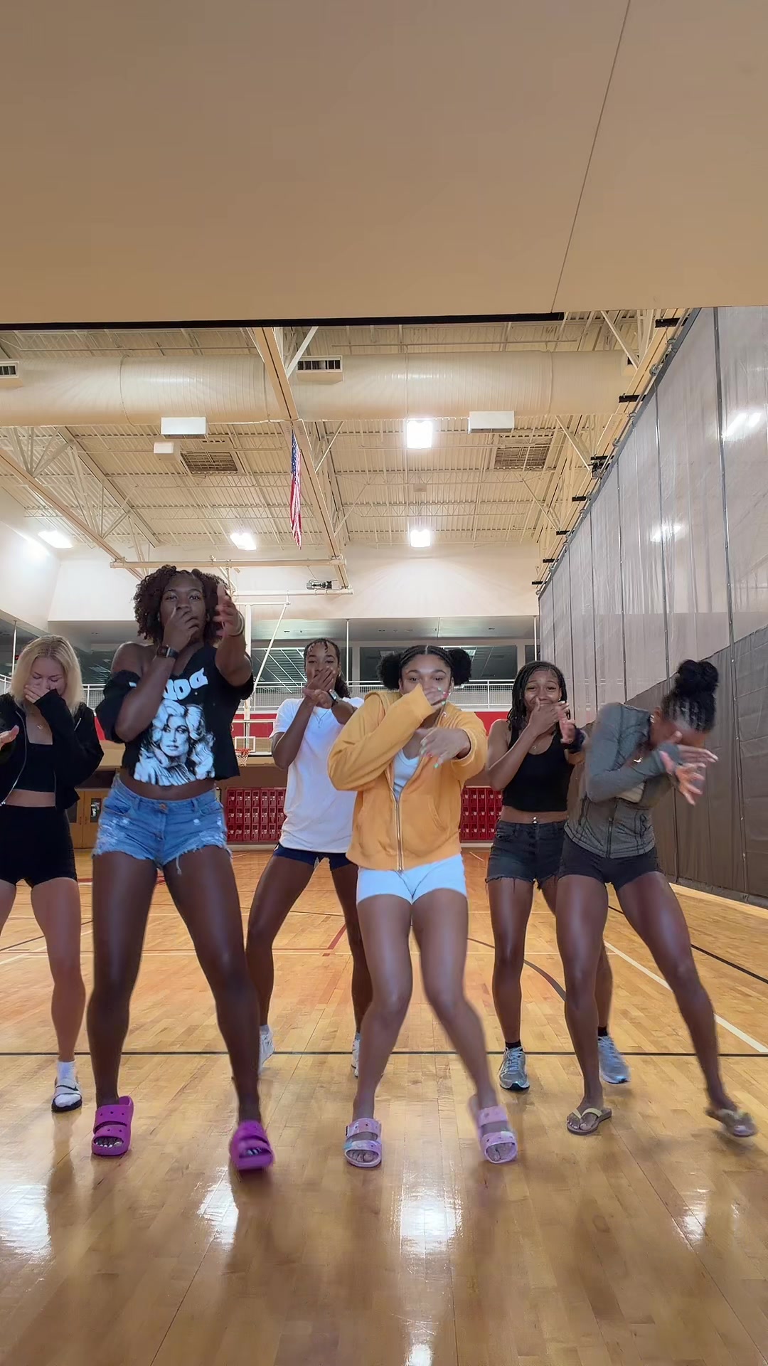 @tairaafolabi