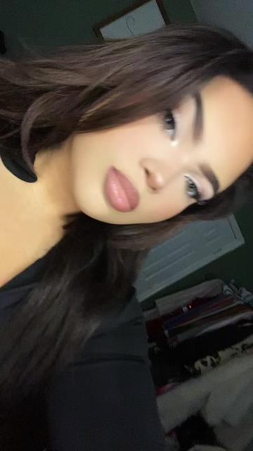 @𝒟𝒜𝐼𝒮𝐻𝒜🍎