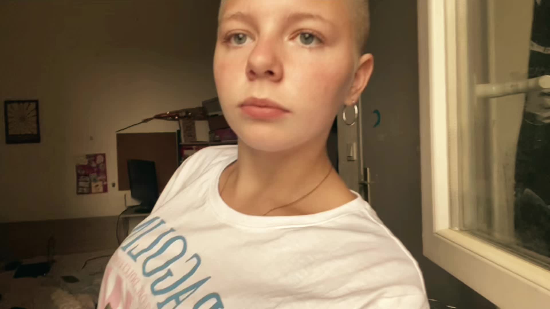 @𝓶𝓲𝓷𝓲 𝓬𝓪𝓽𝓸𝓾