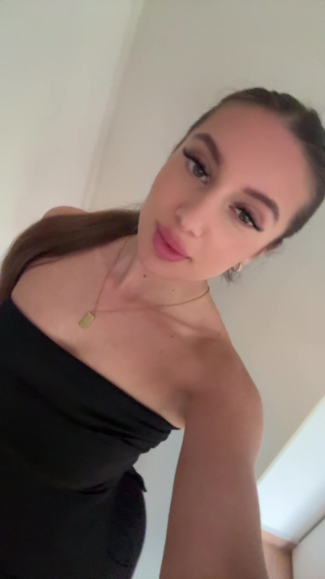 @Aulona