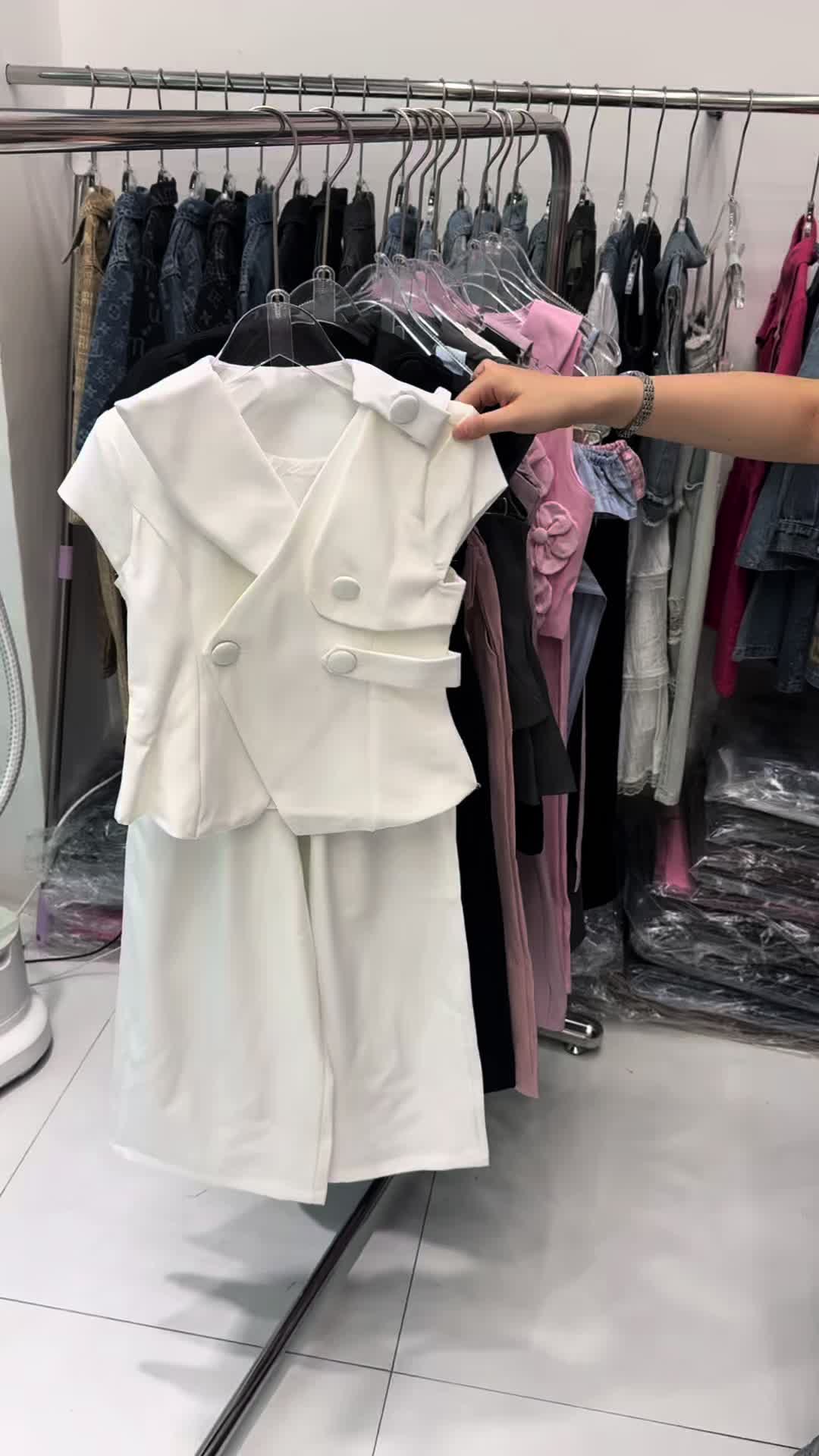 @Yiyiyi Children's fashion