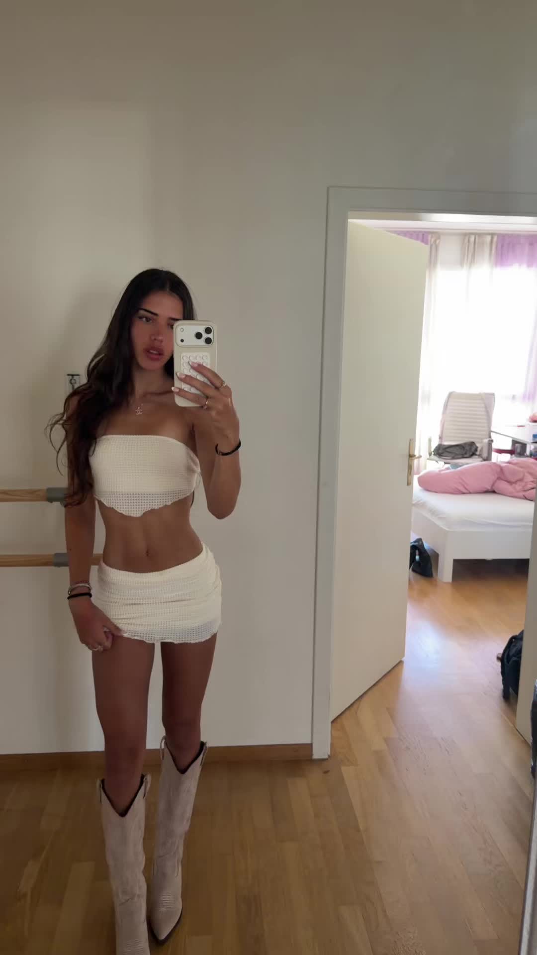 @𝐋𝐮𝐚𝐧𝐚