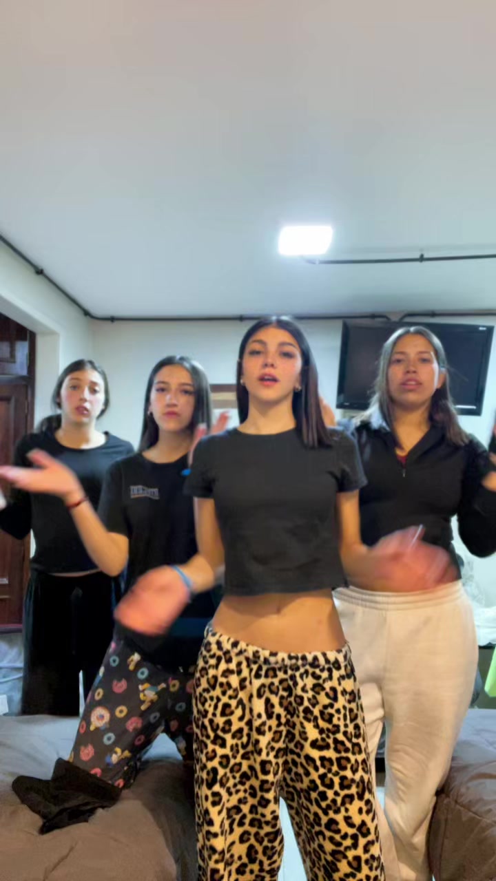 @mili