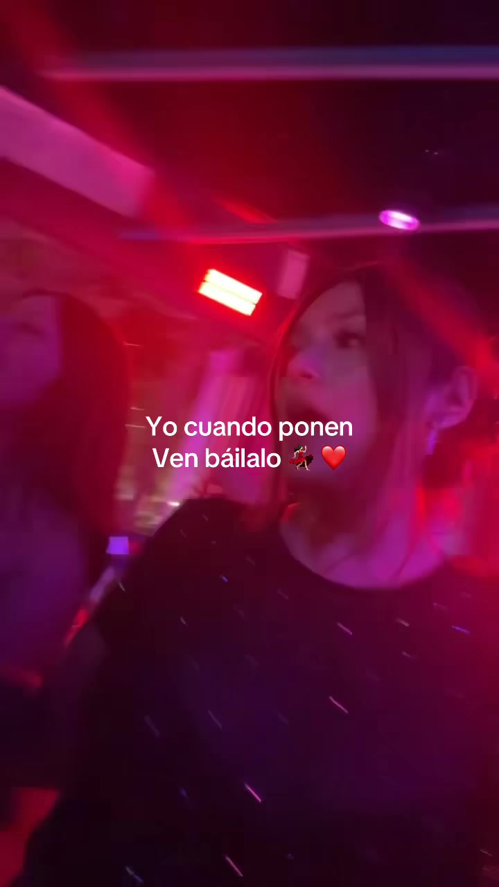 @Danielaa