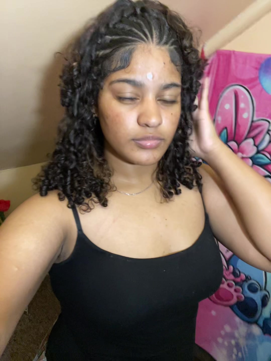 @Just Niki💁🏽&zwj;♀️