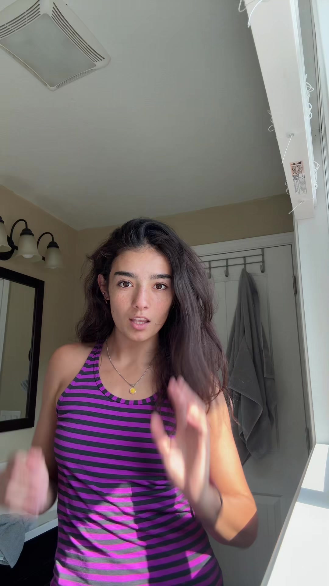 @r0ckytalkie