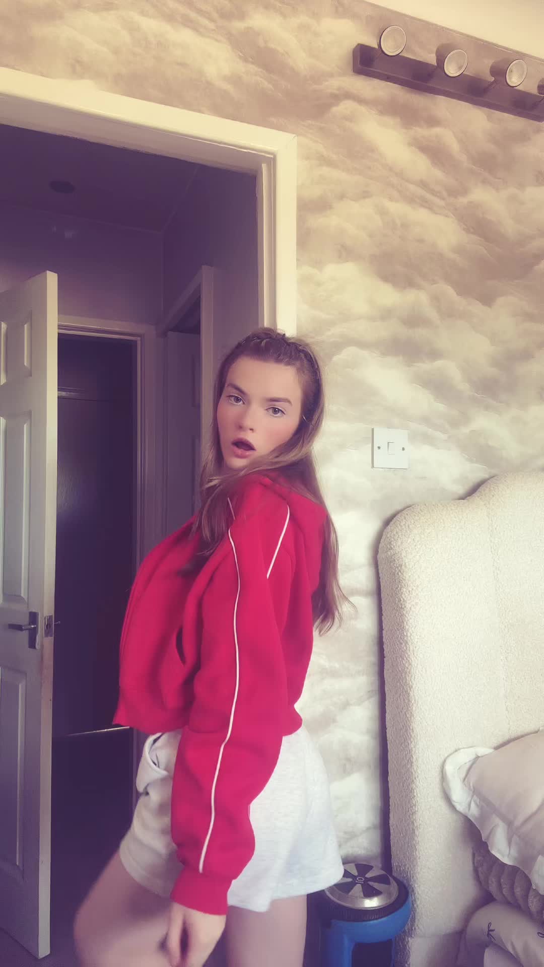 @𝓔𝓑&hearts;️
