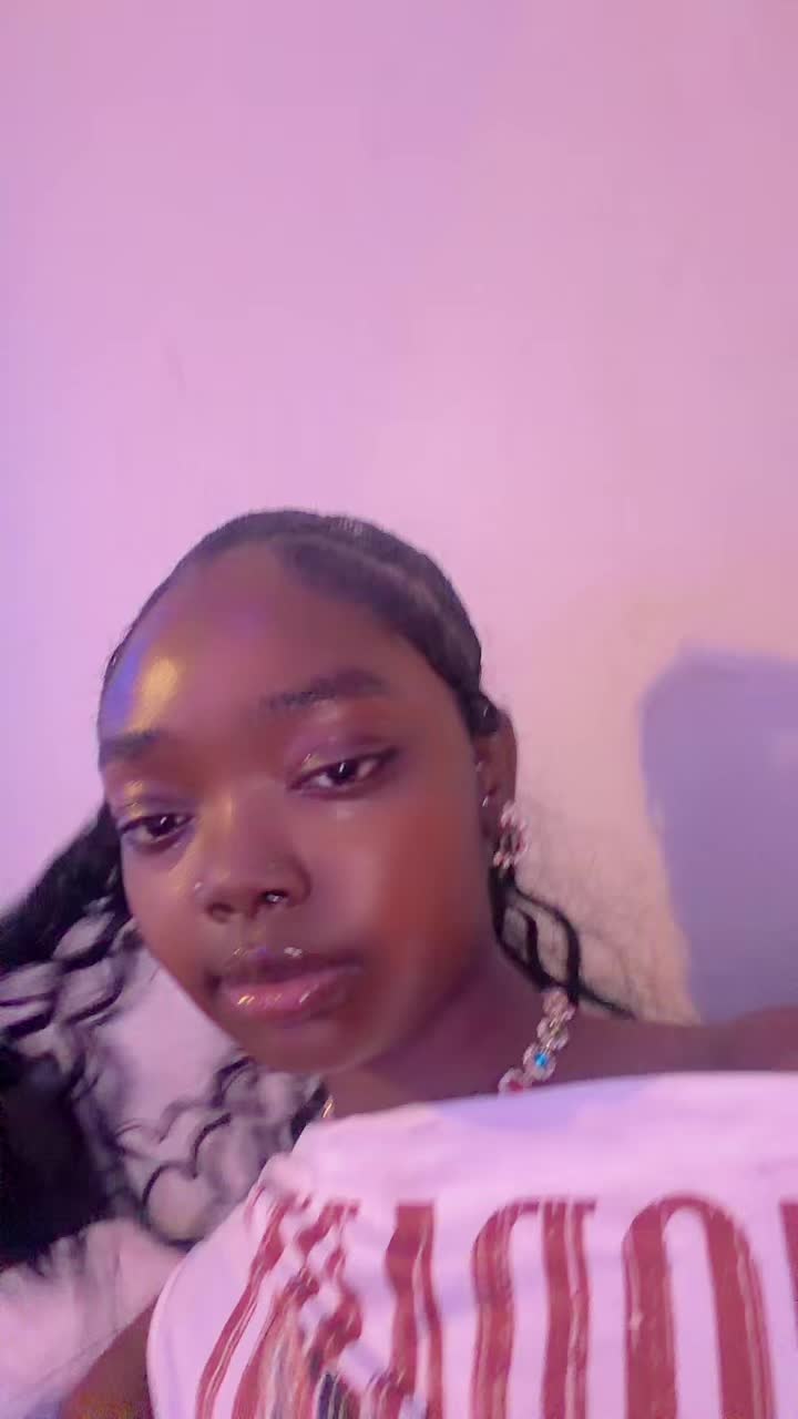 @lovelynii_