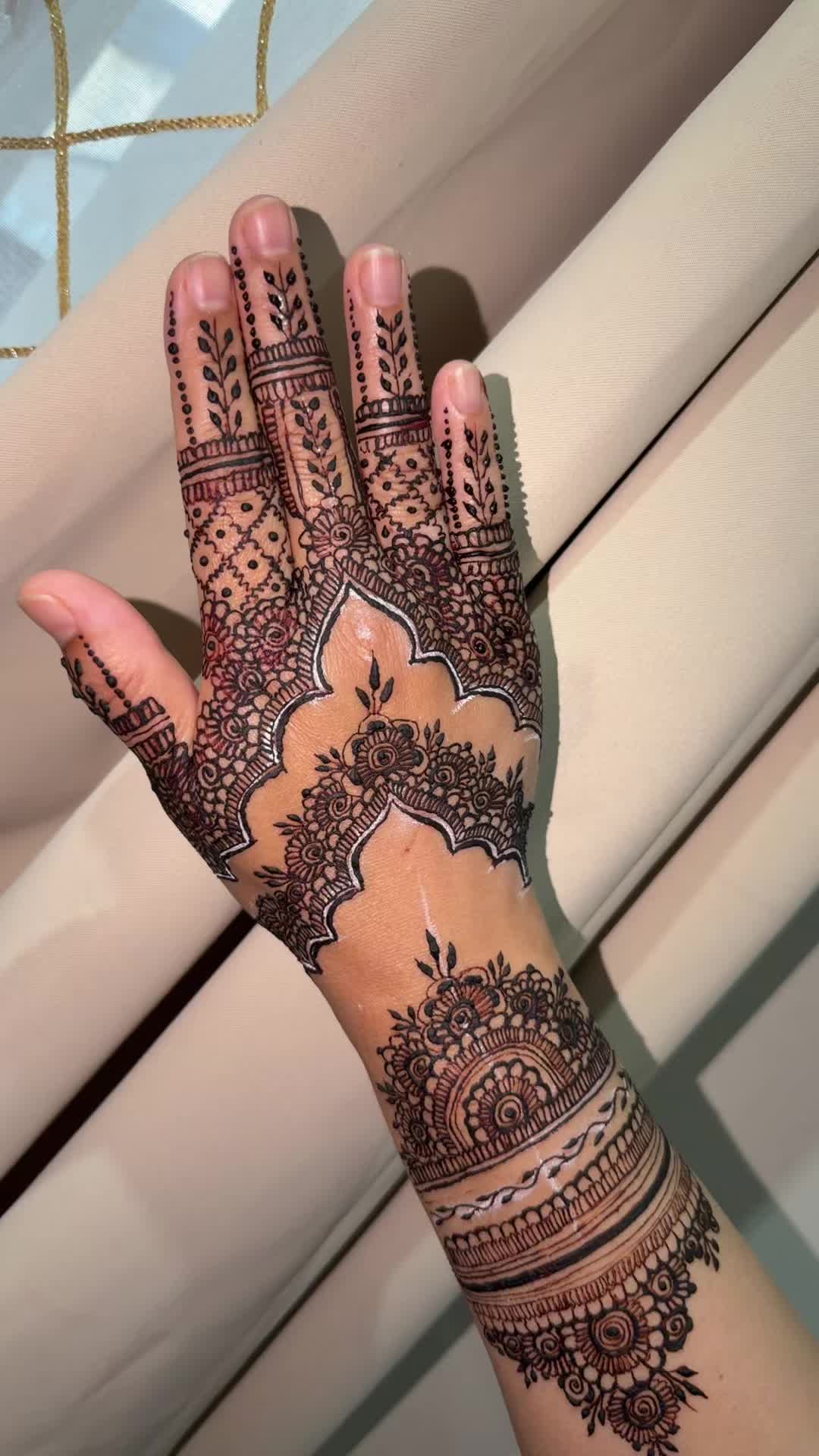 @Henna artist