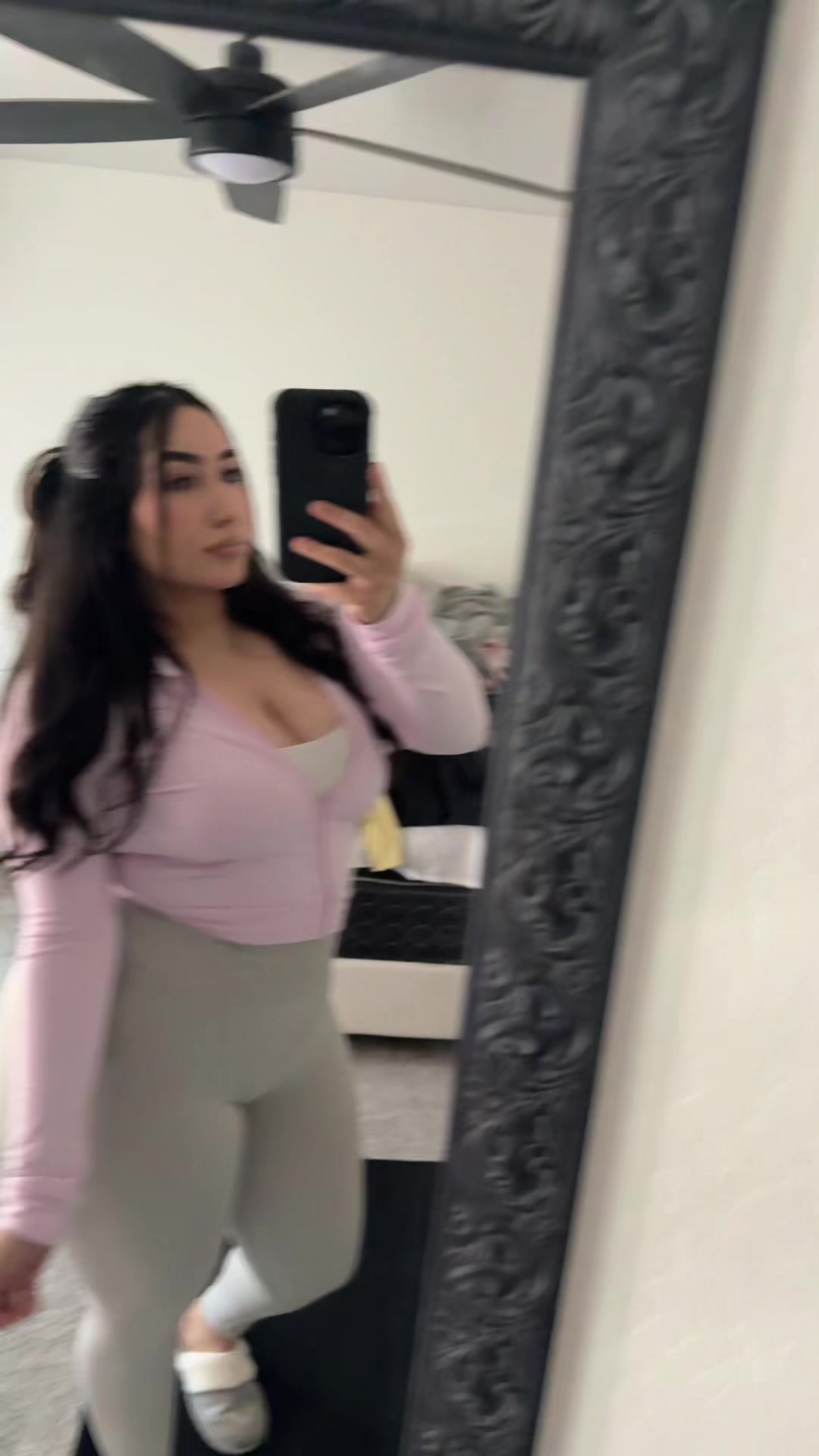 @kellyycota