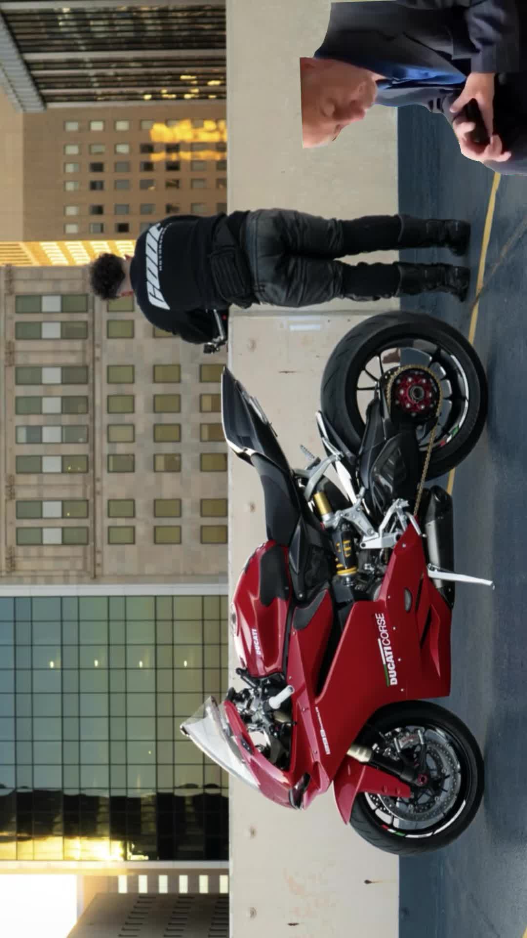 @Moto.Kyl