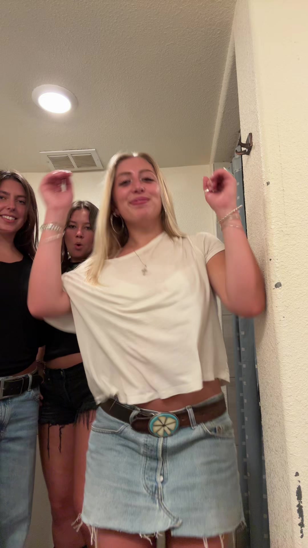 @comefricksloot
