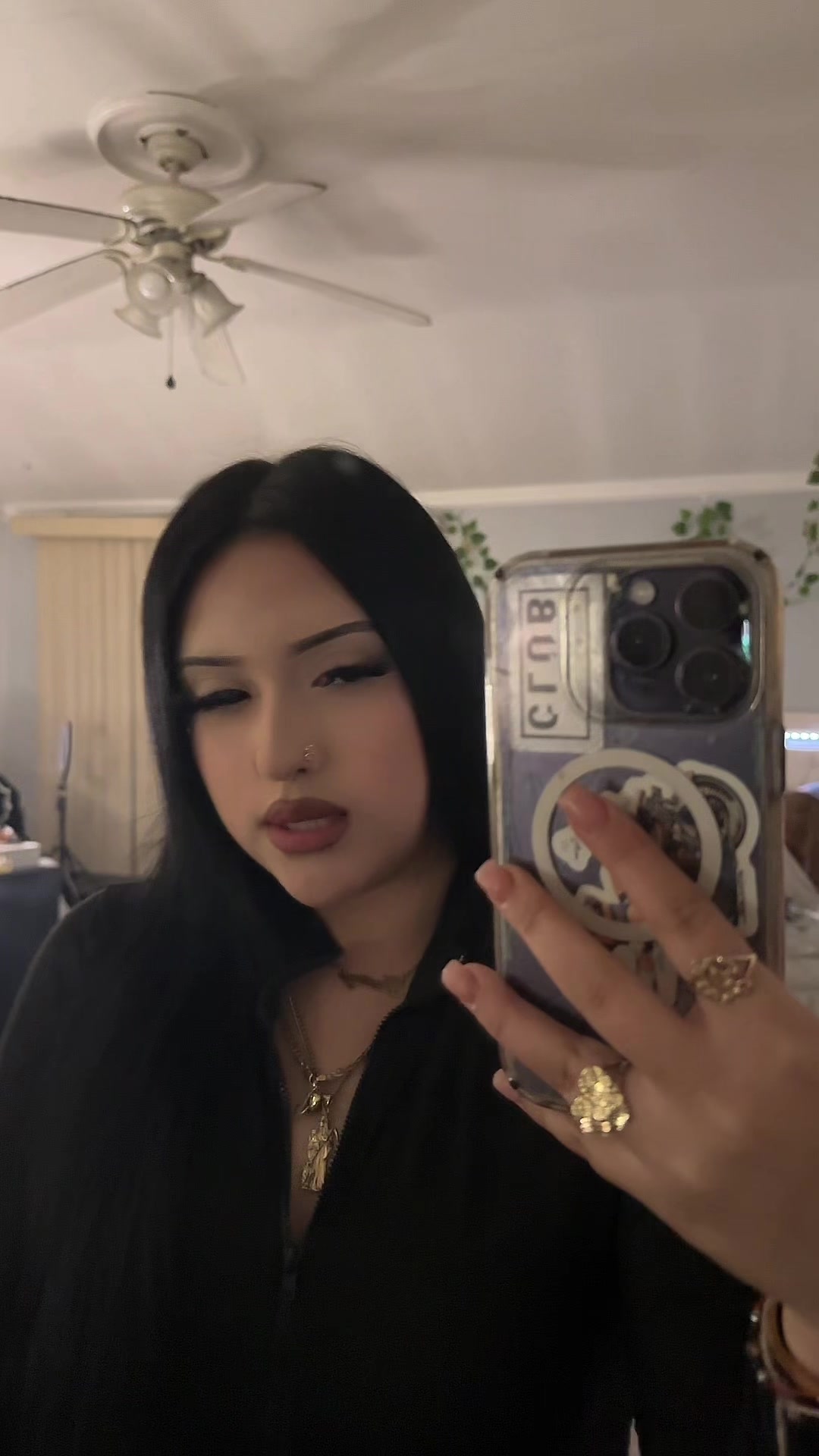 @𝓓𝓮𝓼𝓼𝓼💸
