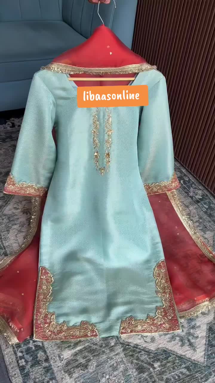 @ਲਿਬਾਸ by ਕੌਰ