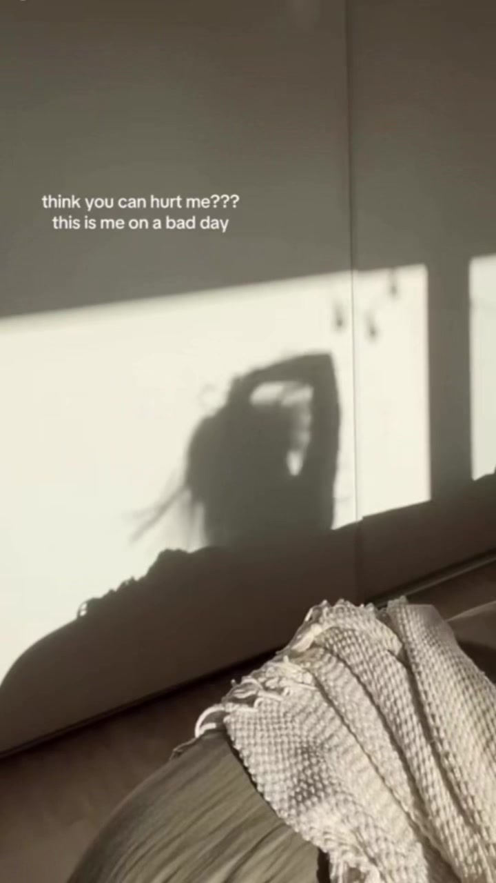 @Demi 👣