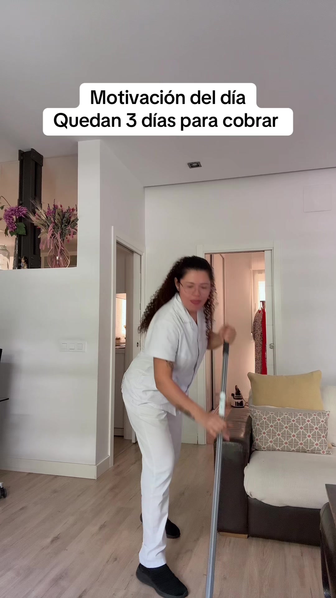 @lizeth_1728_