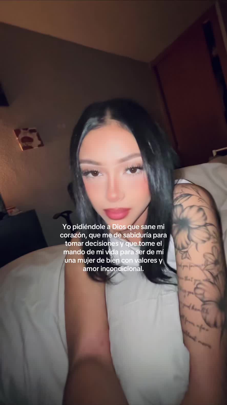 @𖣂