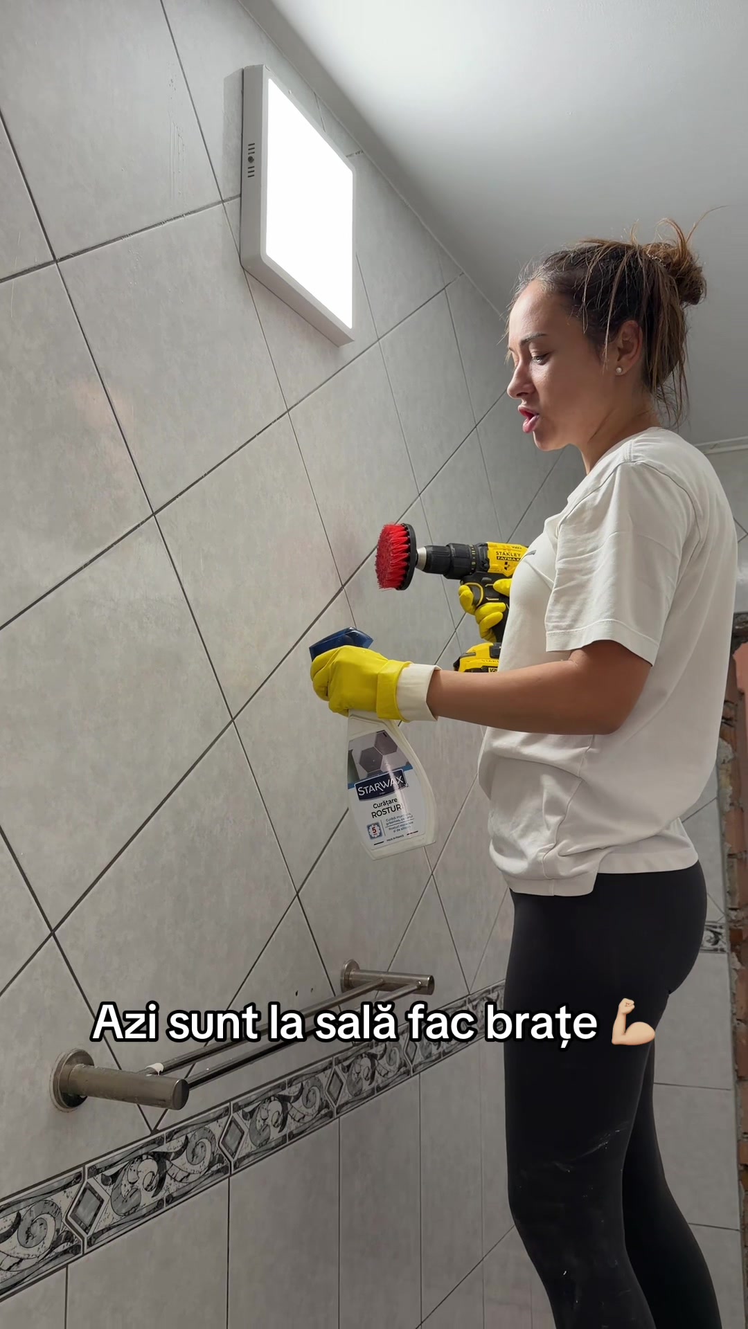 @Vlăduța Lupău