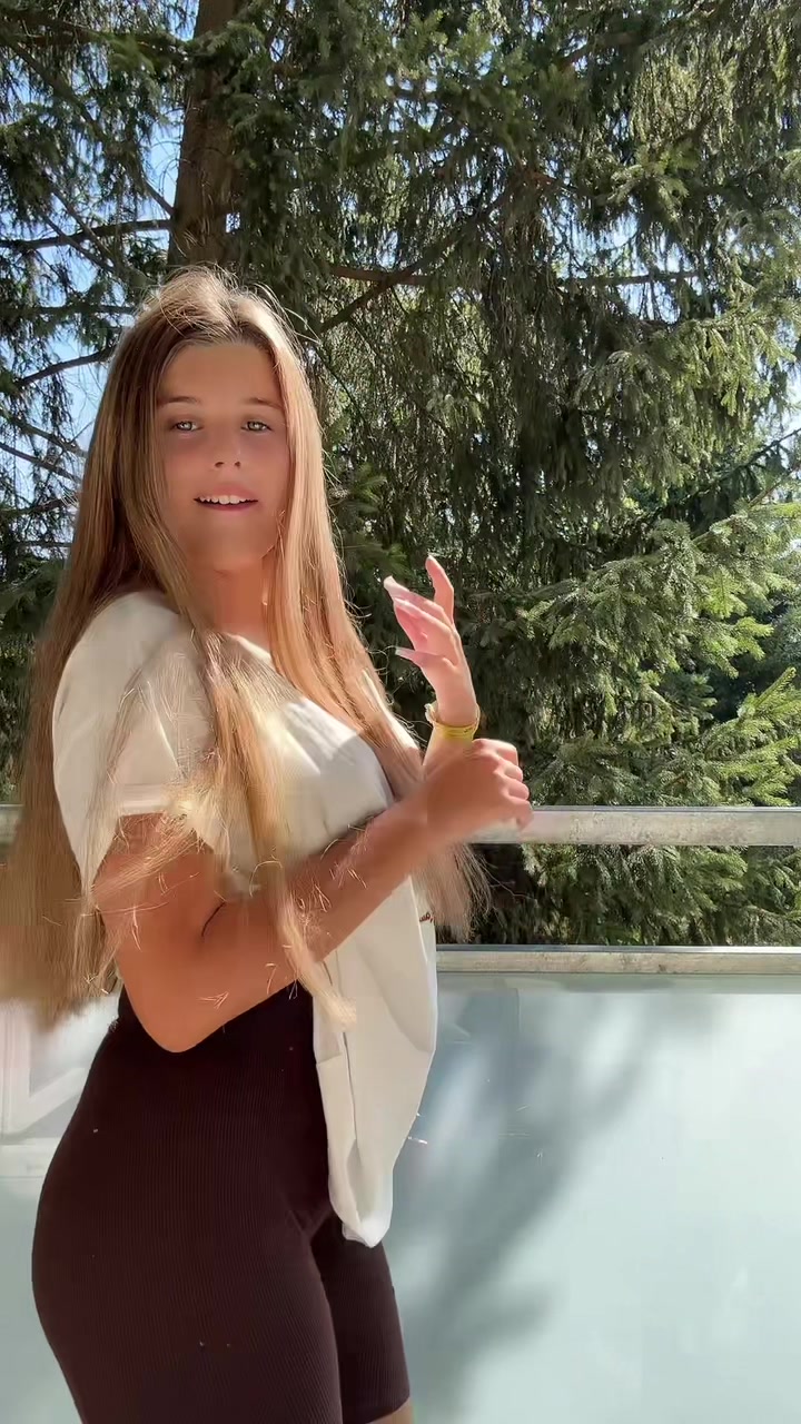 @𝒩𝒶𝓉𝒶́𝓁𝓁𝒾𝒶𝒽