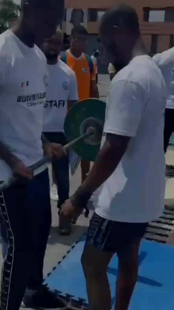 @🇨🇮♻️40 ANS ET MUSCLE♻️🇨🇮