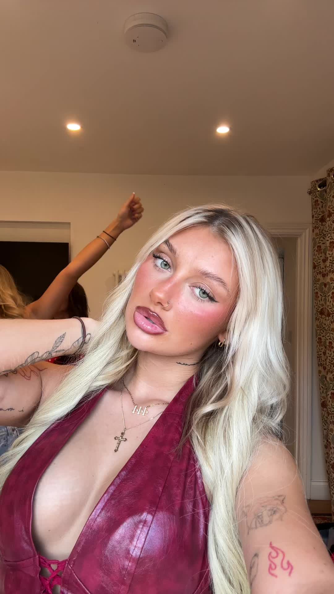 @ellienuttsxx