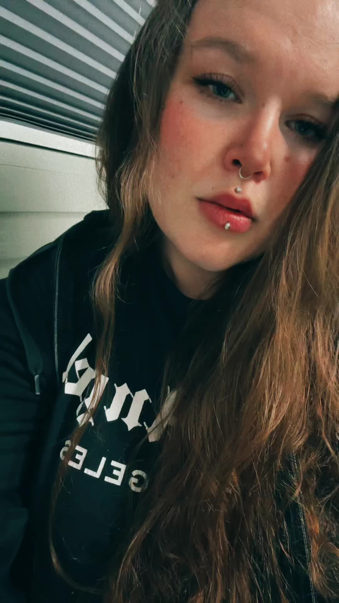 @_lorenzahue27_