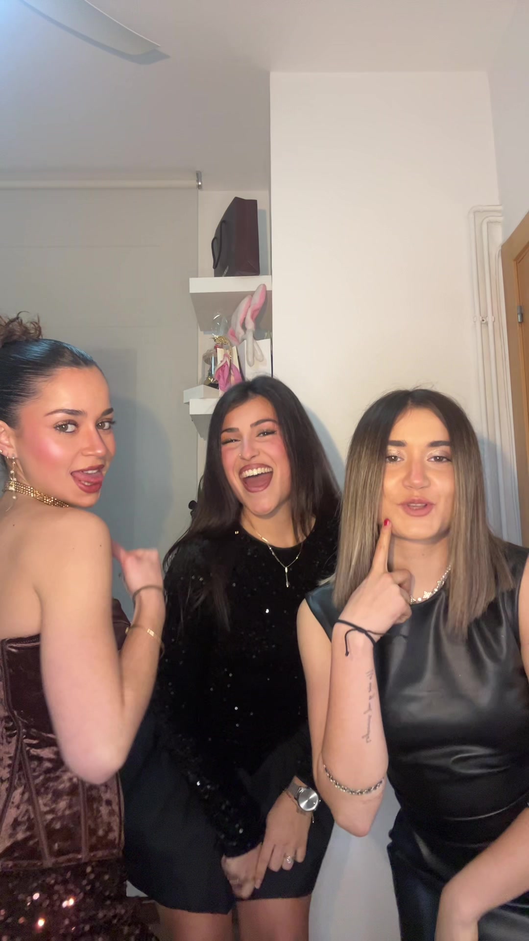 @ariadna