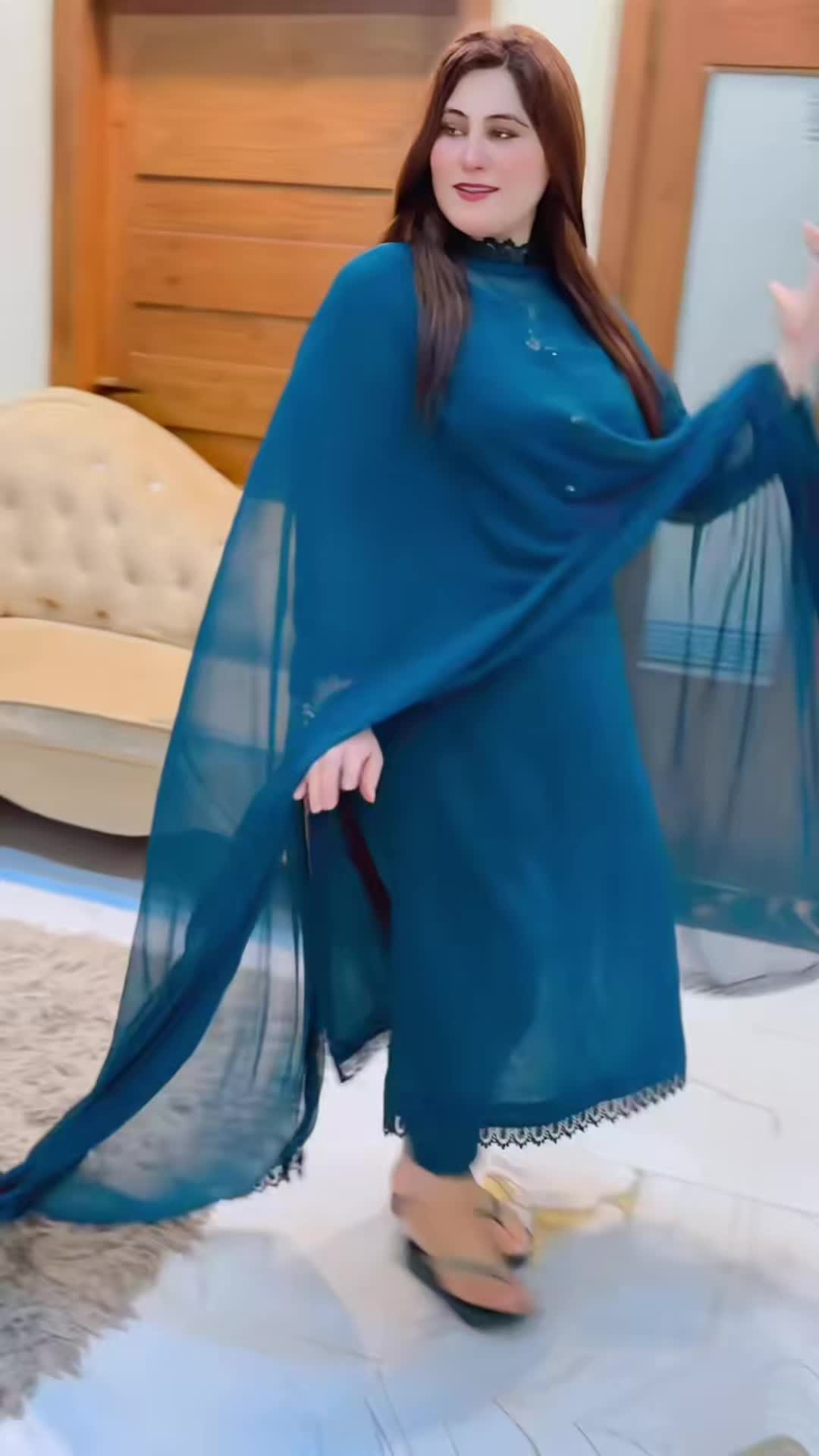 @𝐅𝐚𝐫𝐰𝐚 𝐪𝐮𝐞𝐞𝐧