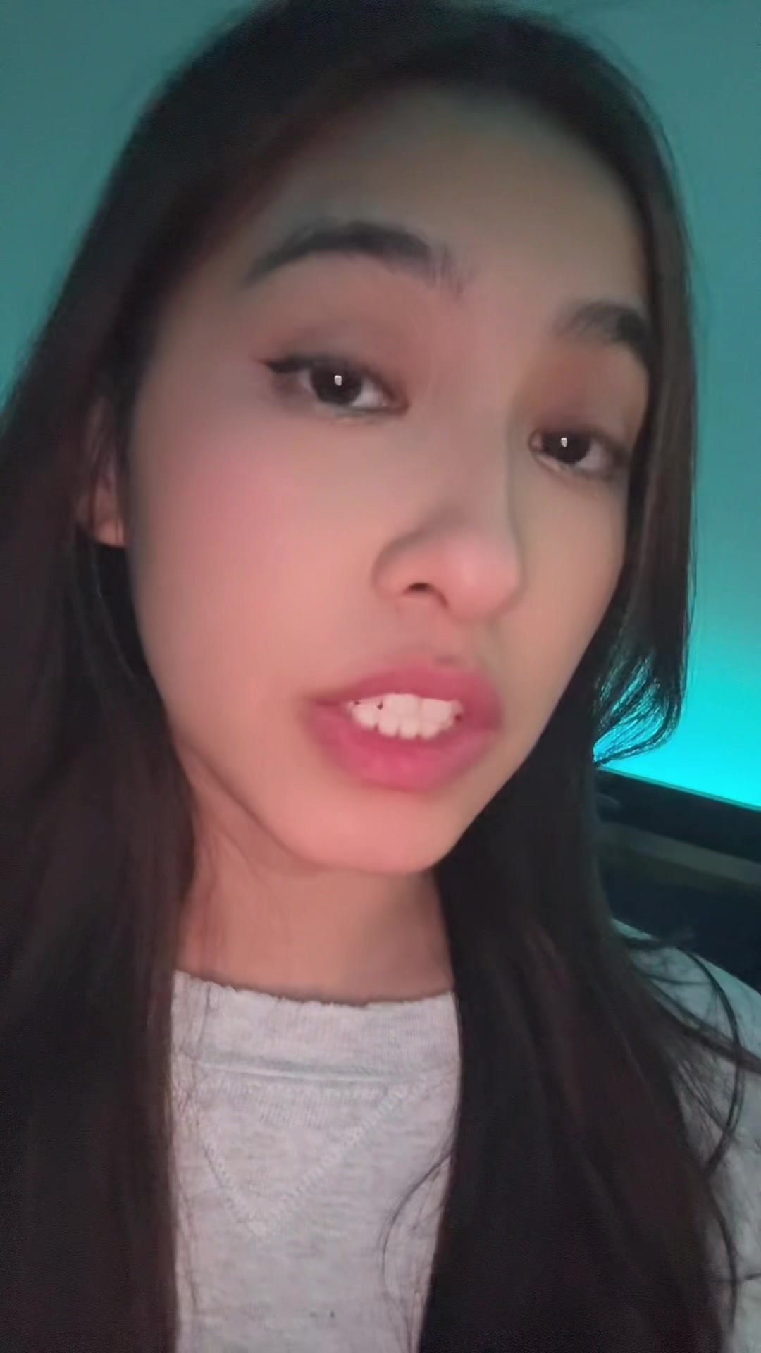 @AsianChickLily