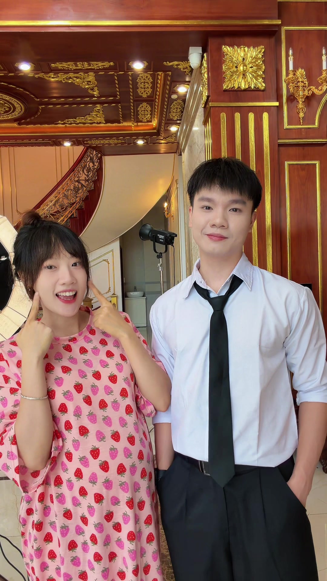 @Yến thích ăn vặt